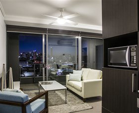 MandA Apartments - Accommodation Burleigh 3