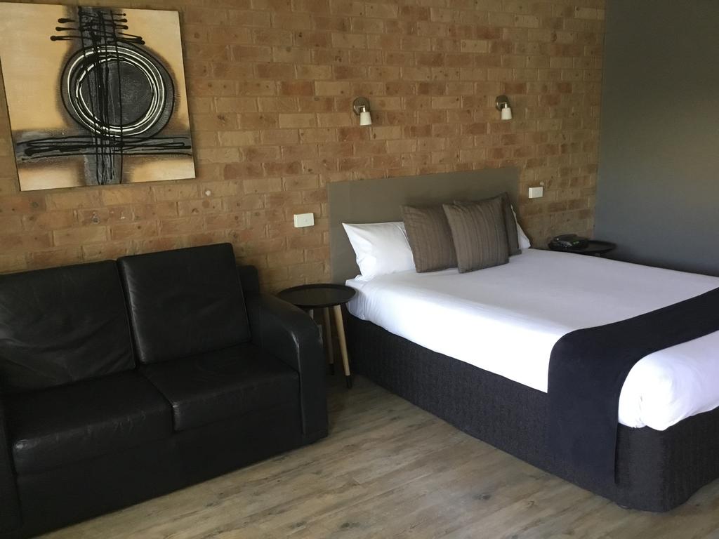  Accommodation Burleigh