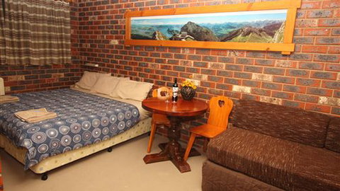 Koki Alpine Resort & Hire - Accommodation Burleigh 1