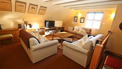 Red Onion Ski Chalet - Accommodation Burleigh 1