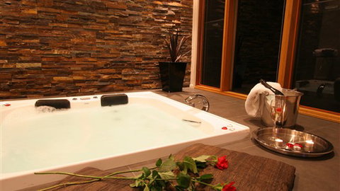 Kudos Villas - Accommodation Burleigh 3