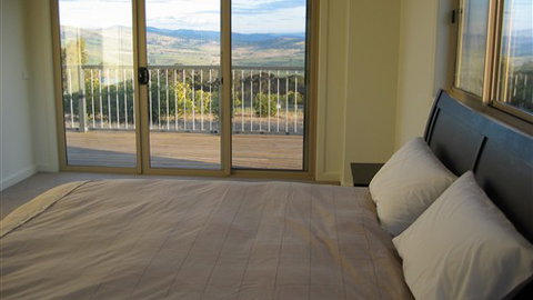 Adelberg - Accommodation Burleigh 1