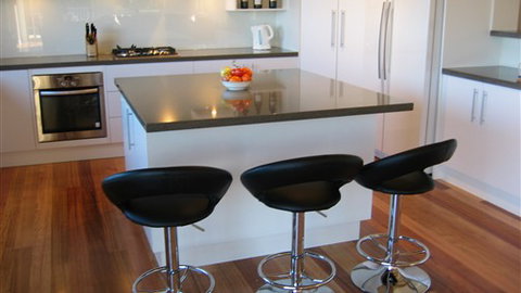 Adelberg - Accommodation Burleigh 2