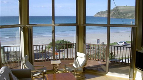 Abalone Beach House - Accommodation Burleigh 0