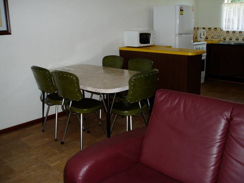 Augusta Escape - Accommodation Burleigh 3