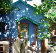 Blue Poles Cafe Gallery  BB - Accommodation Burleigh