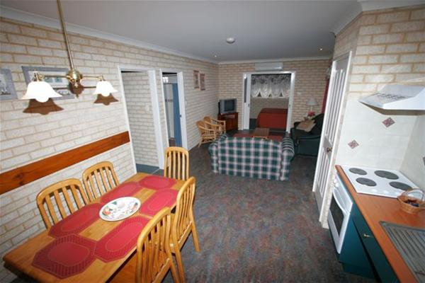 Busselton Villas and Caravan Park - Accommodation Burleigh