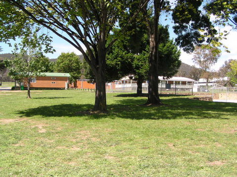 Canberra Carotel Motel & Caravan Park - Accommodation Burleigh 3