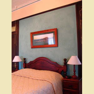 CBC Bed & Breakfast - Accommodation Burleigh 3
