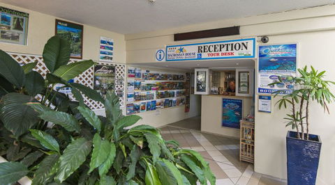 Macrossan House Boutique Holiday Apartments - Accommodation Burleigh 1