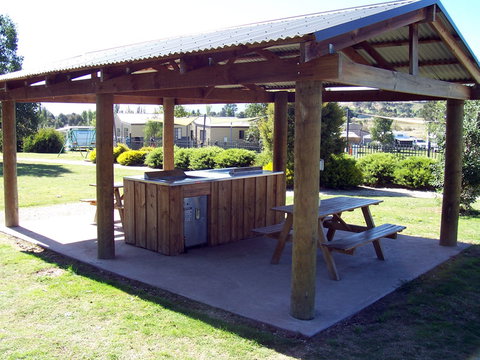 Mansfield Holiday Park - Accommodation Burleigh 3