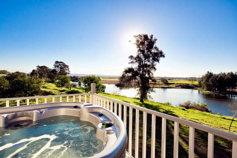 Cornwallis House - Accommodation Burleigh 2