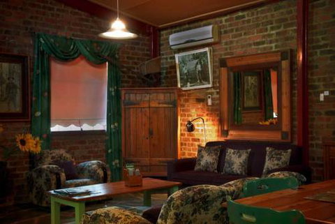 Eagle Foundry Bed & Breakfast - Accommodation Burleigh 1