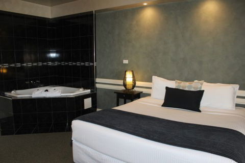 Fairways Resort - Accommodation Burleigh 0