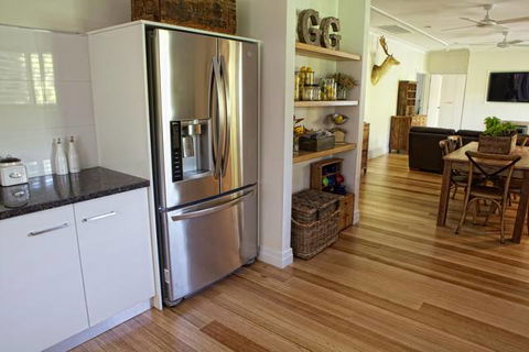 G G's By The River - Accommodation Burleigh 1
