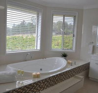 Ghost Riders Vineyard Lodge - Accommodation Burleigh