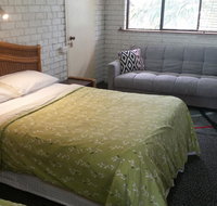 Holland Park Motel - Accommodation Burleigh