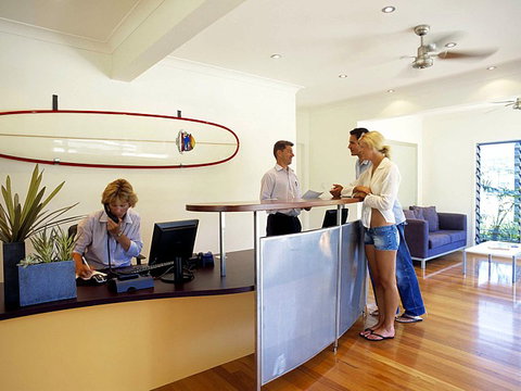 Mobys Beachside Retreat - Accommodation Burleigh 3