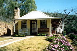Price Morris Cottage - Accommodation Burleigh 0