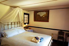 Price Morris Cottage - Accommodation Burleigh 2