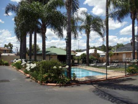 Town & Country Motor Inn Tamworth - Accommodation Burleigh 0