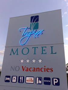 Tropixx Motel And Restaurant - Accommodation Burleigh 6
