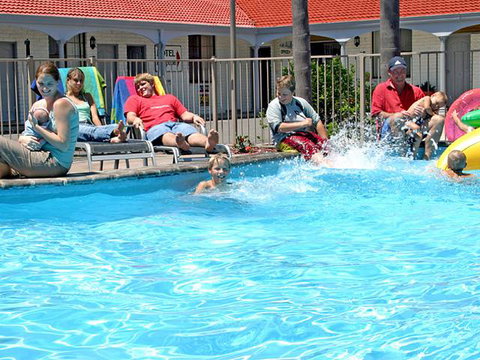 Tuncurry Beach Motel - Accommodation Burleigh 1