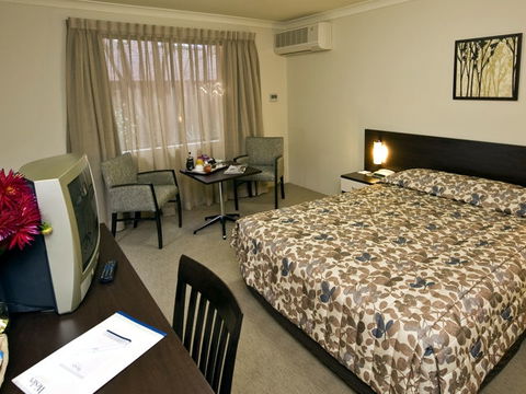 Wesley Lodge - Accommodation Burleigh 1