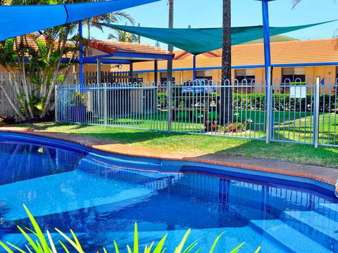 Yamba Twin Pines Motel - Accommodation Burleigh 5