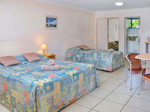 Yamba Twin Pines Motel - Accommodation Burleigh 6