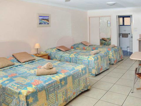 Yamba Twin Pines Motel - Accommodation Burleigh 7