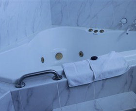 Best Western Elkira Resort Motel - Accommodation Burleigh 5