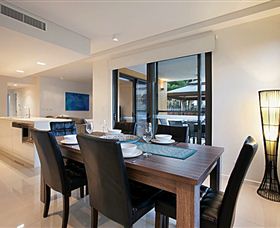 Darwin Holiday Apartments - Accommodation Burleigh 4