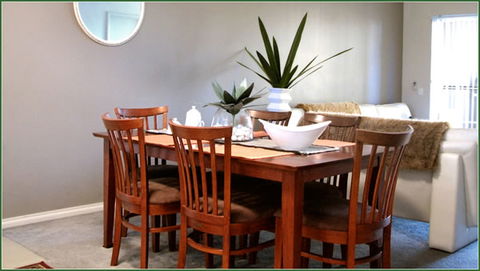 Churchill Apartments - Accommodation Burleigh 2