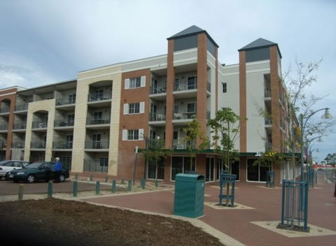 Churchill Apartments - Accommodation Burleigh 4