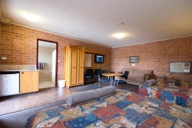 Blue Gum Motor Inn - Accommodation Burleigh 1