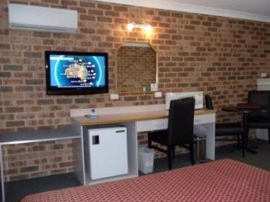 Town And Country Motor Inn Tamworth - Accommodation Burleigh 1