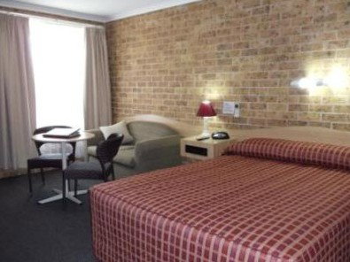 Town And Country Motor Inn Tamworth - Accommodation Burleigh 4