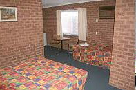 Colonial Motor Inn West Wyalong - Accommodation Burleigh 1