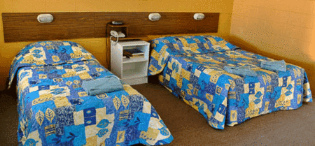 A & A Motel - Accommodation Burleigh 1