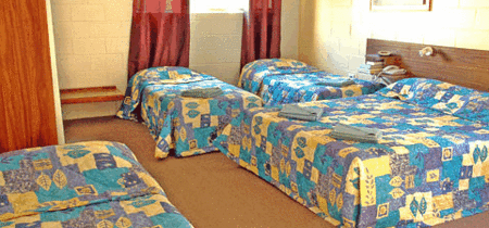 A & A Motel - Accommodation Burleigh 2