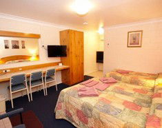 Alabaster Motel - Accommodation Burleigh 5