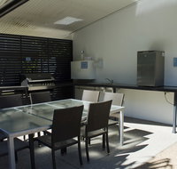The Bay Apartments - Accommodation Burleigh