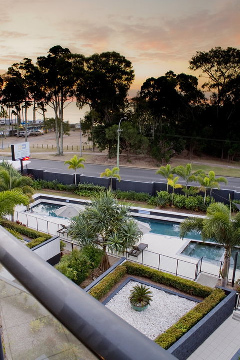 The Bay Apartments - Accommodation Burleigh 5