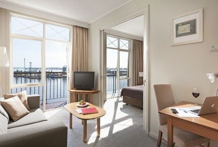 Crowne Plaza Newcastle - Accommodation Burleigh 1
