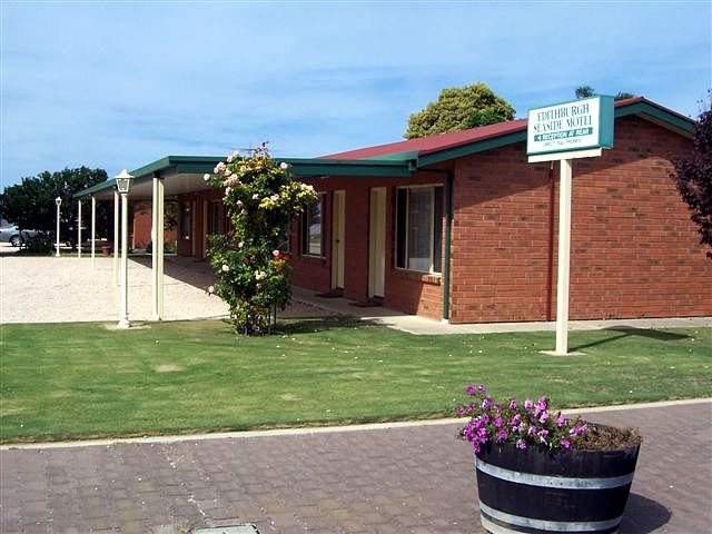  Accommodation Burleigh