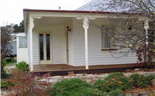 Riverview Homestead - Accommodation Burleigh 3