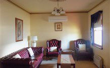Seagull Cottage - Accommodation Burleigh 2
