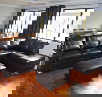 Ewetopia Farm - Accommodation Burleigh