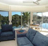 Alexander Lakeside Bed and Breakfast - Accommodation Burleigh